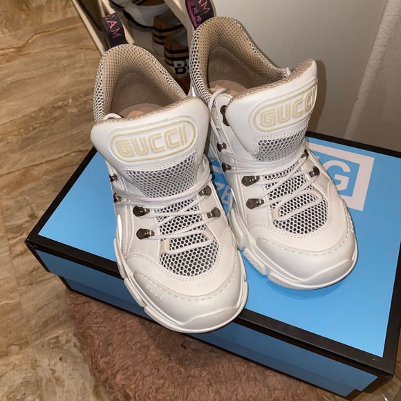 Gucci white and silver Flashtrek sneakers💕 - Picture 6 of 14